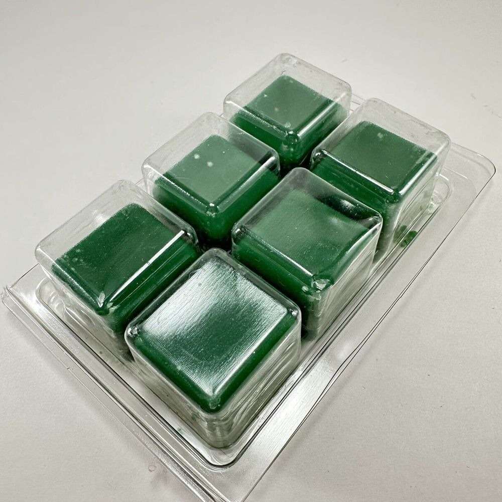 Sonoma Wax Cube Warmer Christmas Tree Green White Outlet Plug-In With Melts - Picture 8 of 10